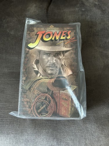 Present toys indiana jones - present, 1/6