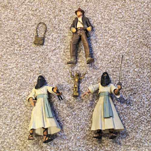 Indiana jones action figure - indiana,