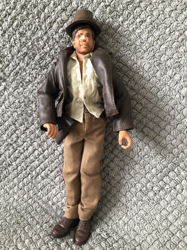 Indiana jones figure damaged - indiana,
